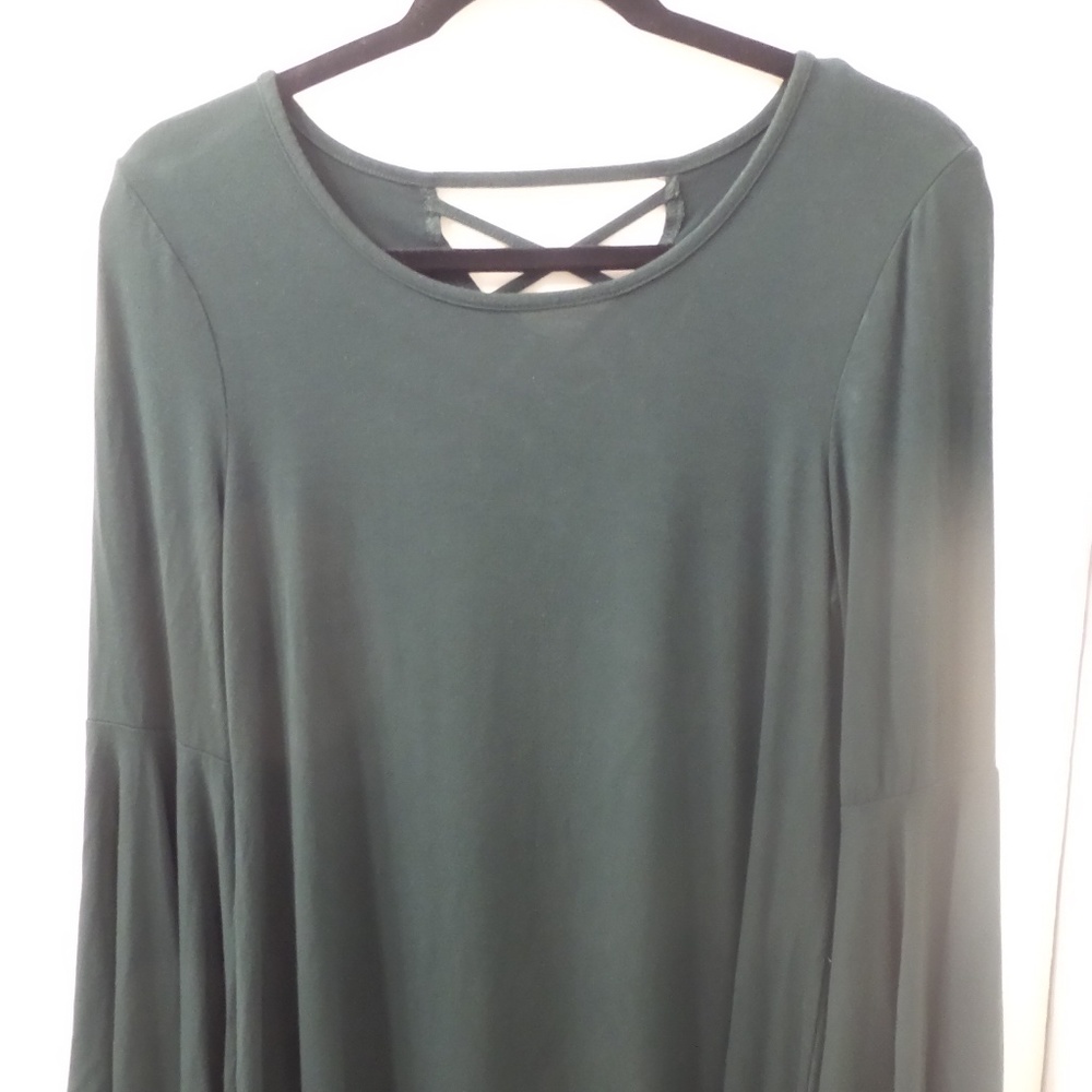 Dark Green w/Flared Sleeves CUPIO